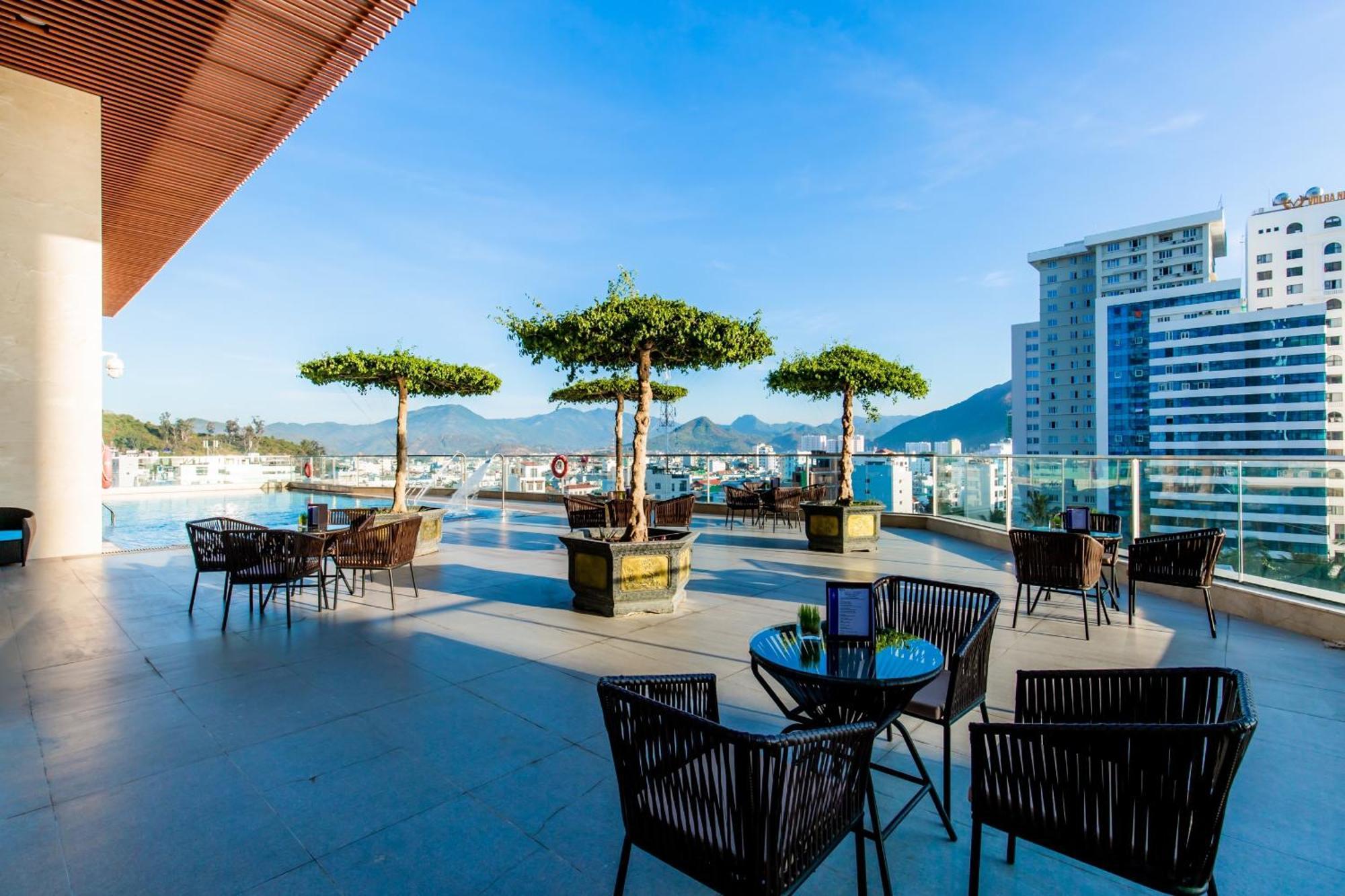 Oceanus Oasis Retreat - Nha Trang Apartment Kültér fotó